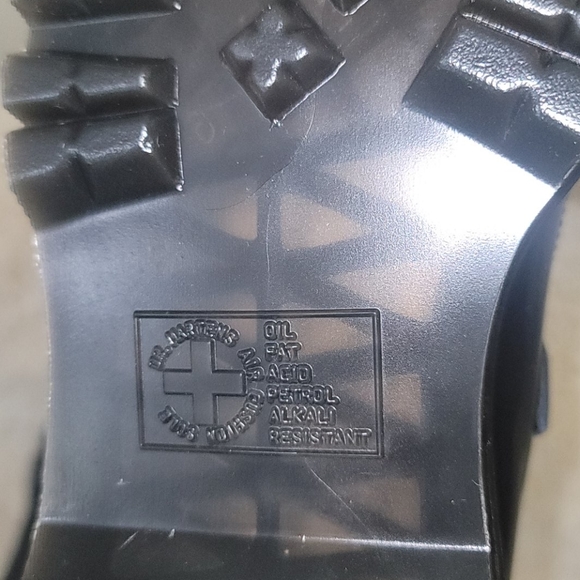 Dr. Martens Bethan Platform - Picture 14 of 14